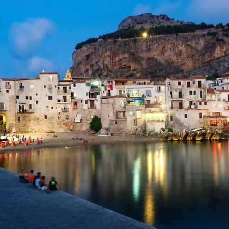 Casa Marina, La Terrazza Sul Mare Bed & Breakfast Cefalu Ngoại thất bức ảnh